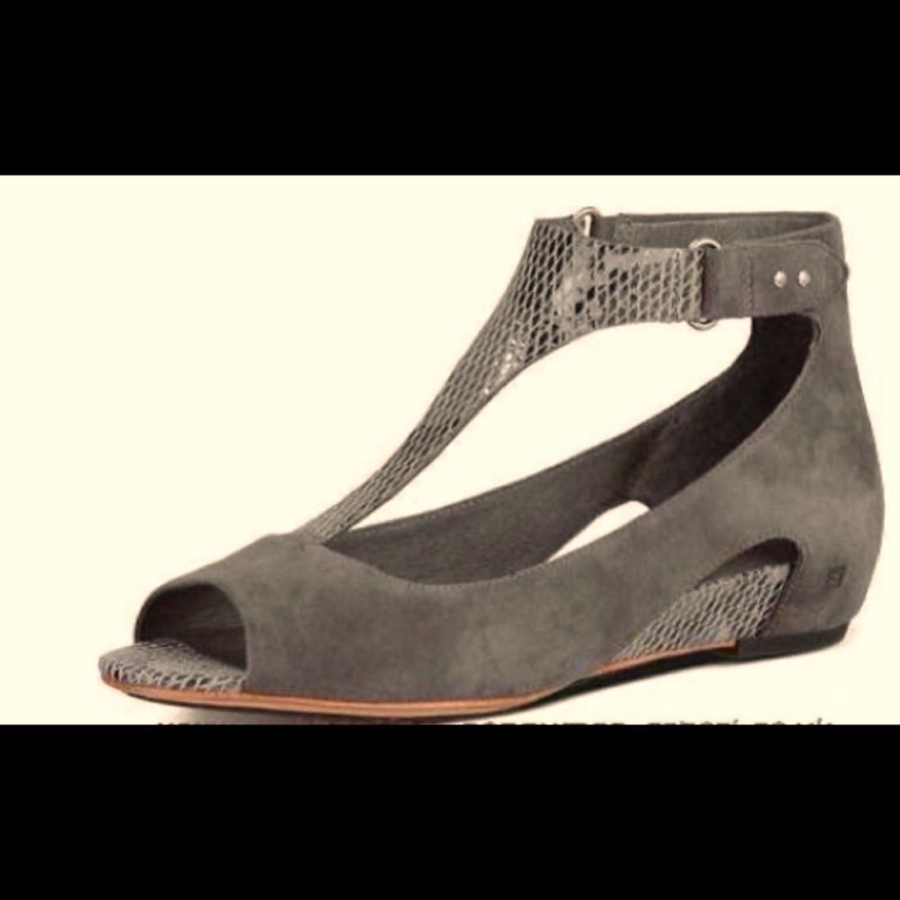Tsobu Charcoal *Sin* Sandals EUC Sz 8